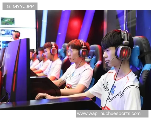 电竞新闻洲际赛中LNG战队意识表现分析与总结探讨